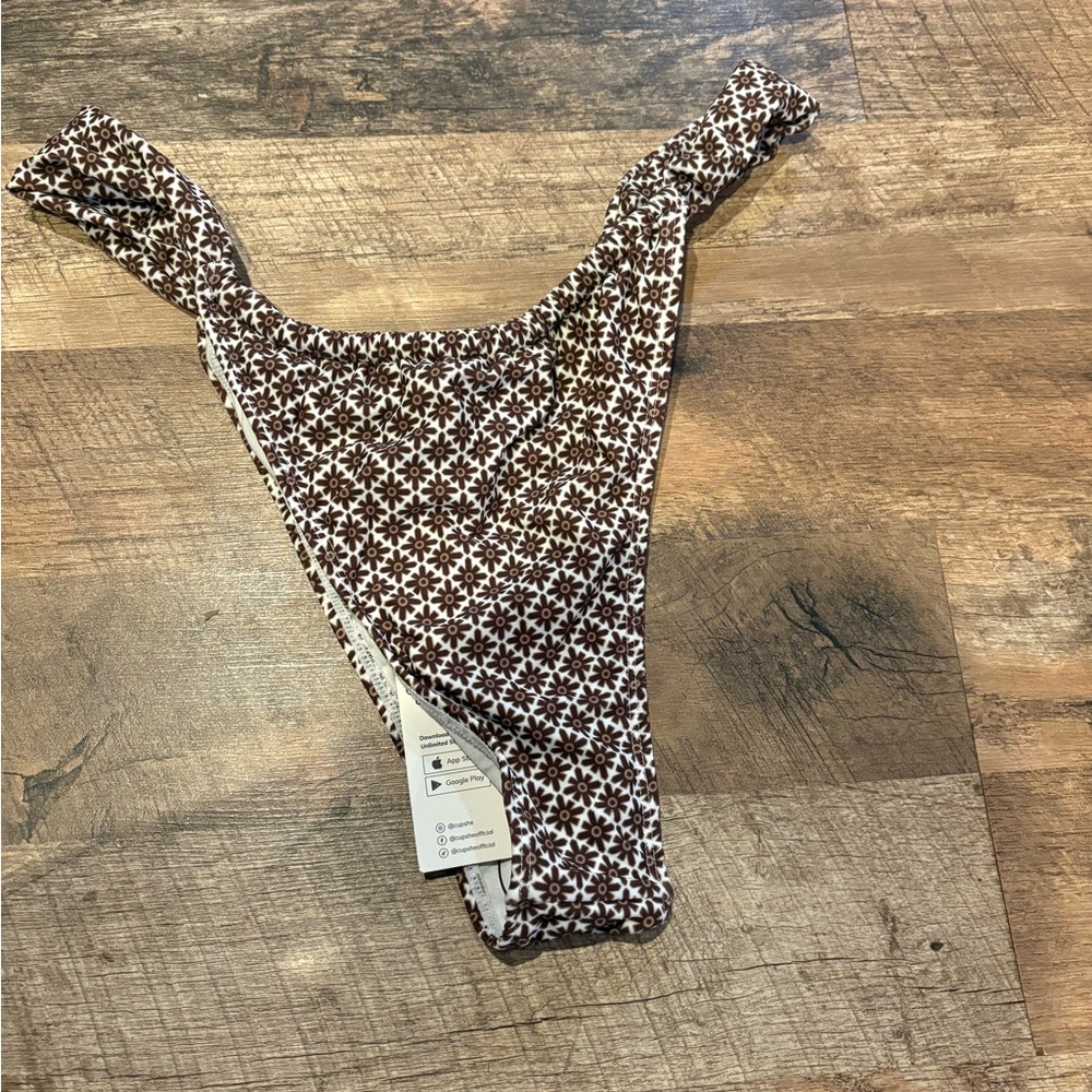Cupshe x JoJo Fletcher Jagger Cheeky Bikini Bottom